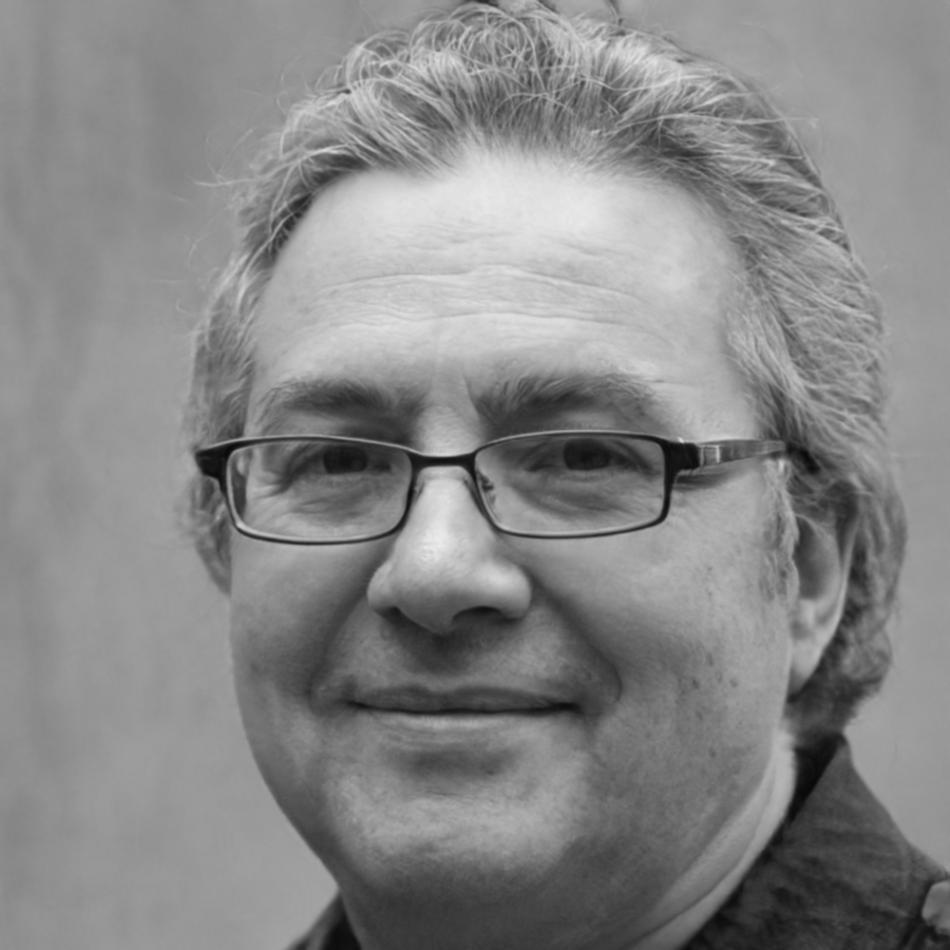 Portrait de Marc Dubois, conseiller financier